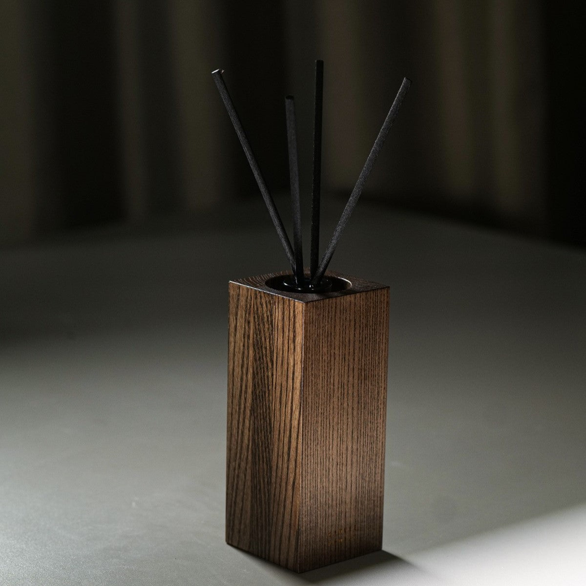Candle Family Namų kvapas uosio stove „BROWN“ 50 ml