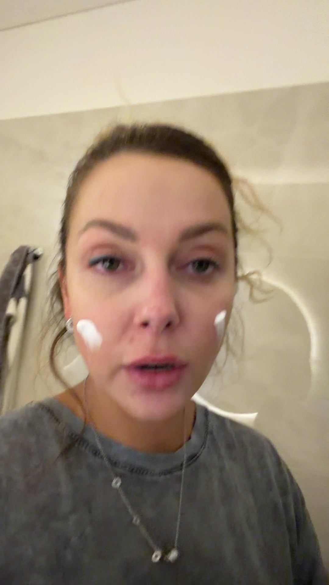 Yu.r Skin Veido šveitiklis-gelis Vitamin C, 100 ml