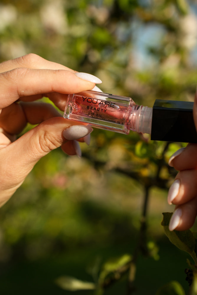 YOU ARE Beauty lūpų aliejus - 02