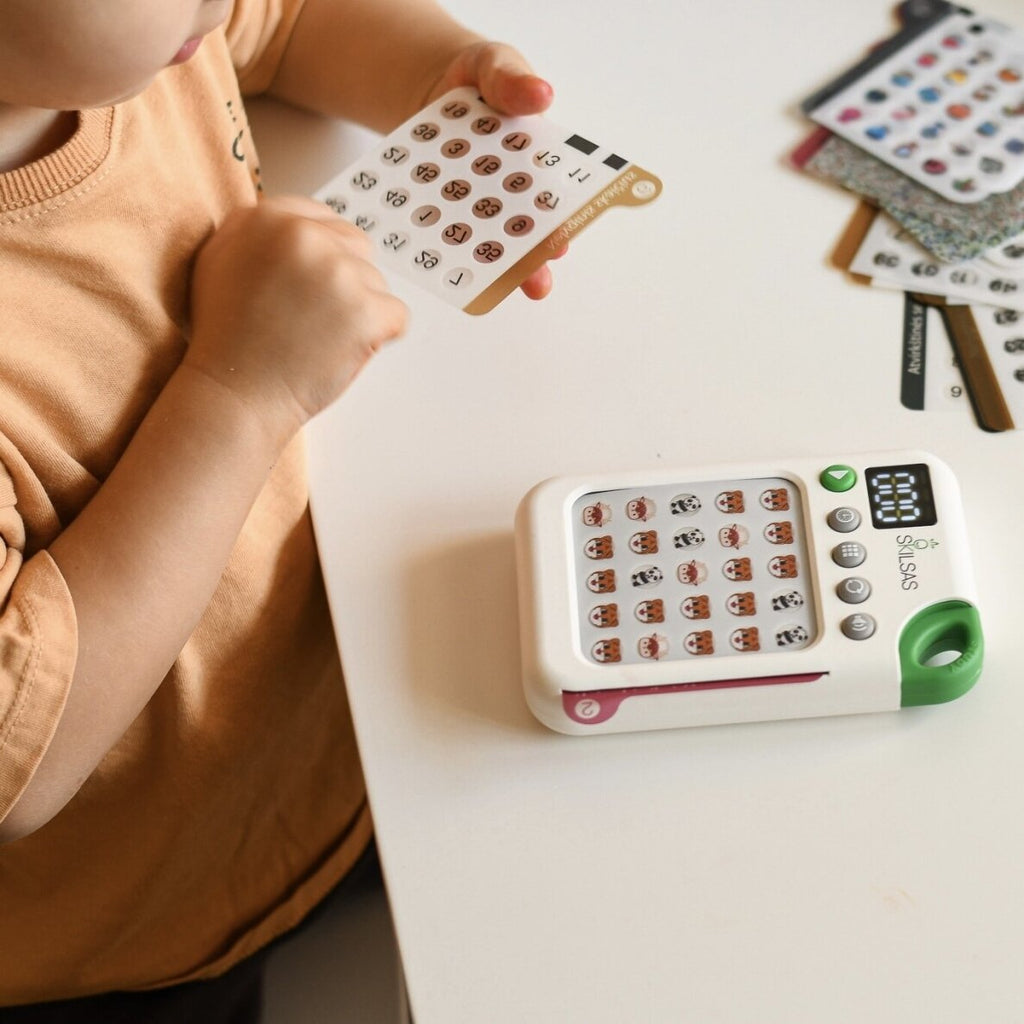 Žaidimas vaikams „Skilsas“, skirtas dėmesio koncentracijai ir atminčiai lavinti (sukurtas remiantis SCHULTE metodika)