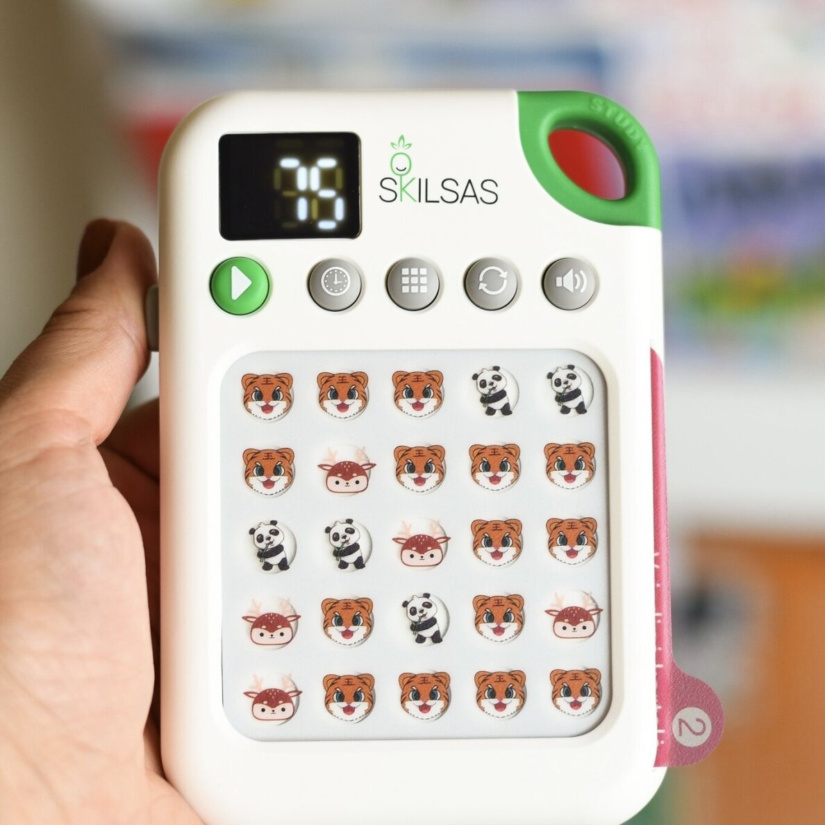 Žaidimas vaikams „Skilsas“, skirtas dėmesio koncentracijai ir atminčiai lavinti (sukurtas remiantis SCHULTE metodika)